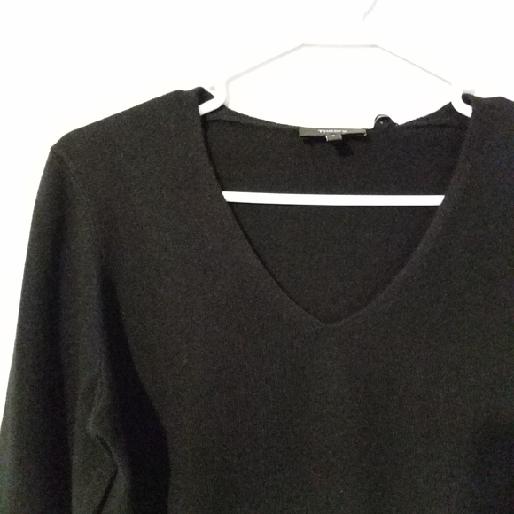 Theory V Neck 100% Cashmere Sweater Black - Picture 5 of 5
